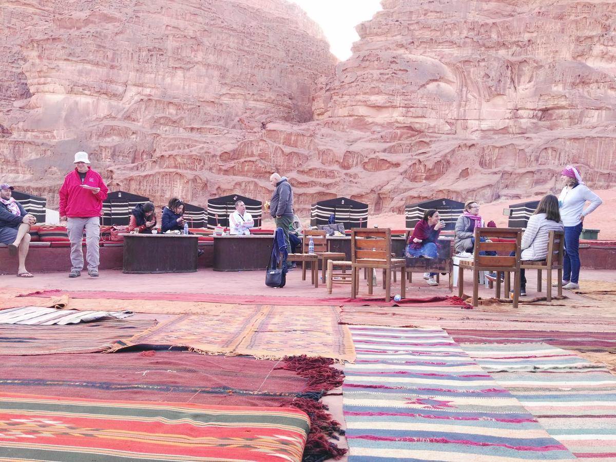Hotel Rainbow Camp Wadi Rum Exterior foto
