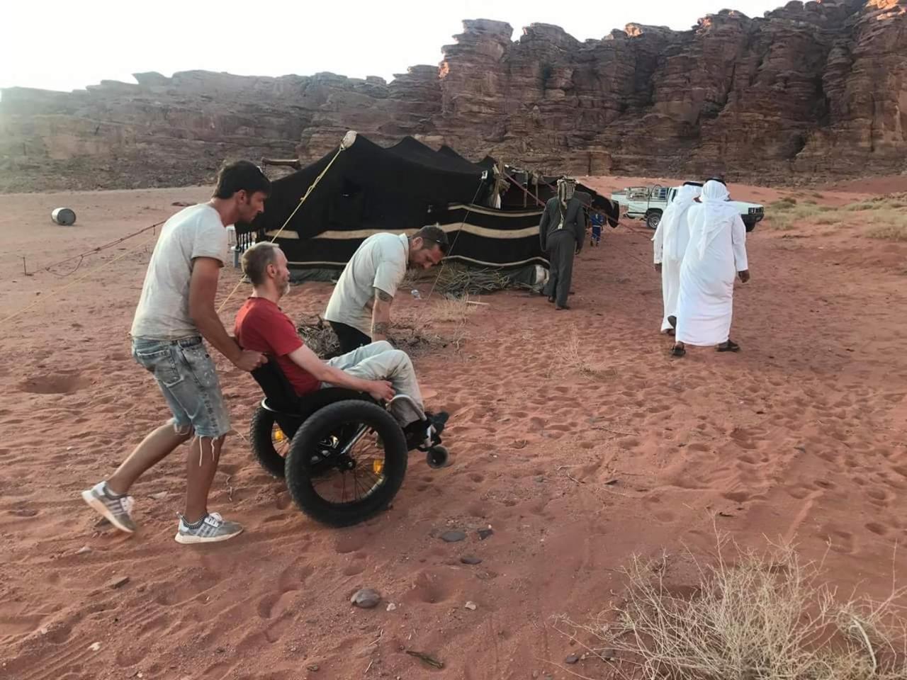 Hotel Rainbow Camp Wadi Rum Exterior foto